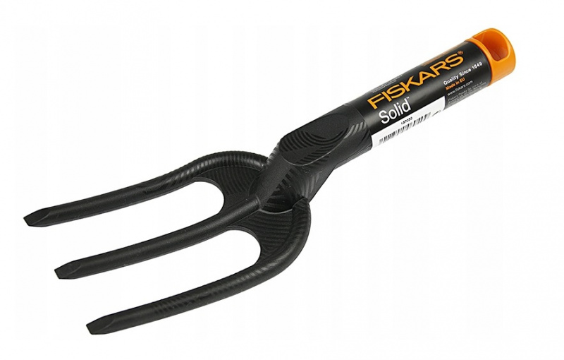 Вилка посадочная FISKARS Solid 1000696